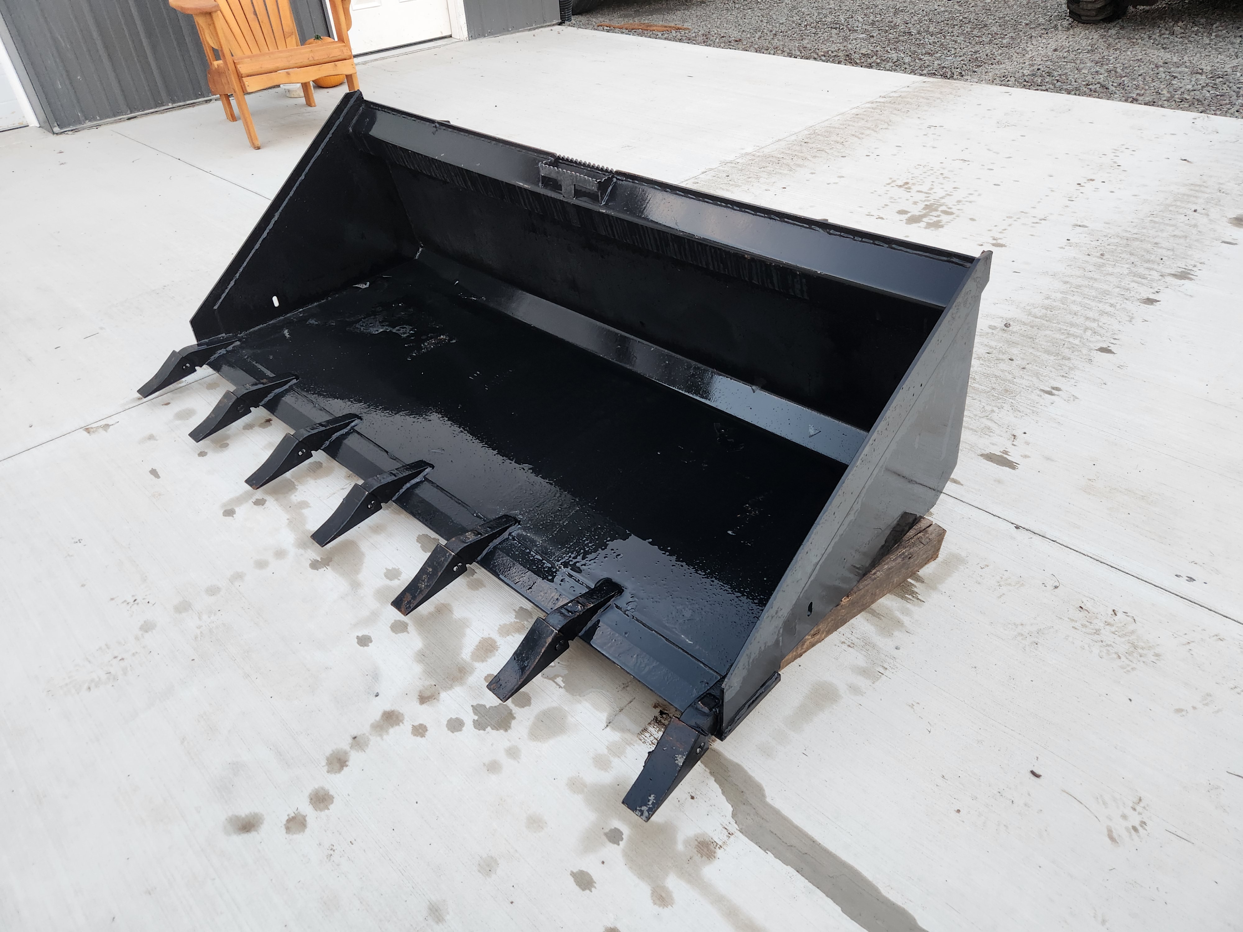 HD Quick Attach Tooth Bucket ($1,200)