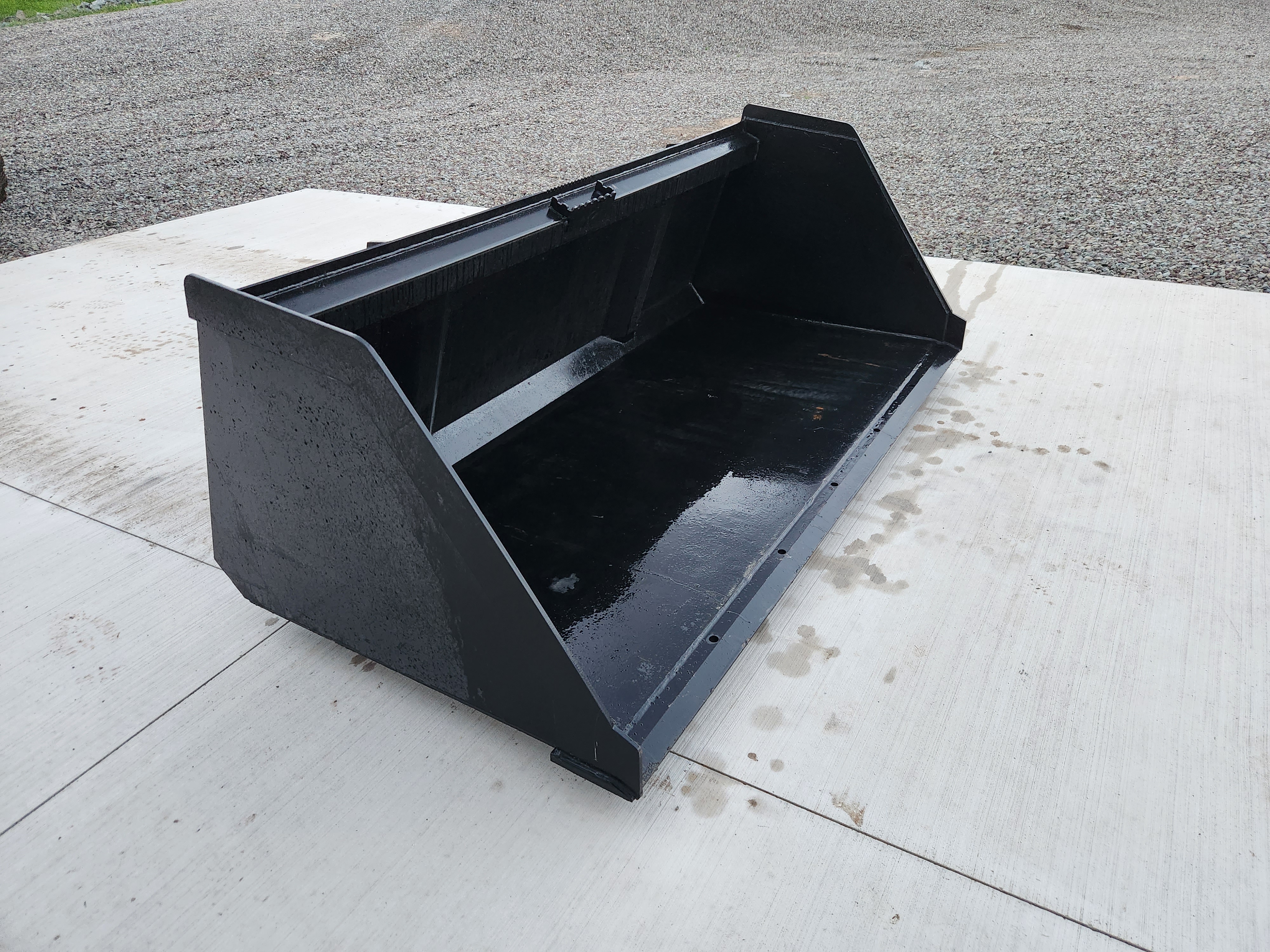 New HD High Capacity Quick Attach Bucket ($950)